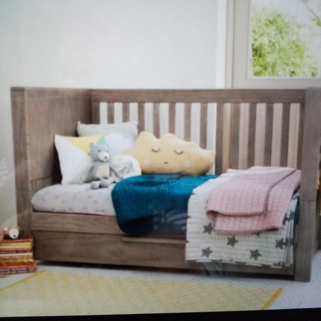 Mamas & Papad Hamlyn Cot/bed in PR26 Ribble für £ 150,00 zum Verkauf