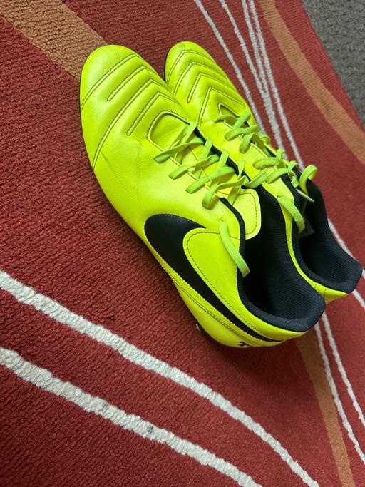 Buy & Sell South Yorkshire Sheffield - Photos for Mens nike tiempo football boots UK 9