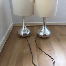 2large lamps suitable for lounge Hallway etc or maybe bedroom if you prefer a larger lamp( one lamp shade needs a bit TLC hence the price) 

Accept 10 the pair