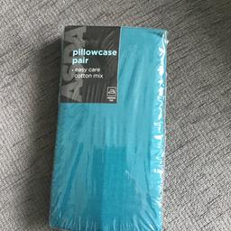 Brand new Turquoise pillow case 
Pet and smoke free home