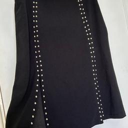 Boohoo black skirt split leg with studs size 10 to 12
Measurements 
Waist 37cm
Length 58cm
Collection in person from Wilnecote Tamworth
