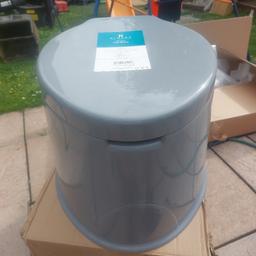 brand new camping toilet  never used.
£15 ono