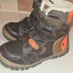 Action Boy Snow Hiking Walking Boots Size 30. NOT SIZE 1. Brown And Orange. Very Cool Looking.
Footnote...
See photos for condition size flaws materials etc. I can offer try before you buy option if you are local but if viewing on an auction site viewing STRICTLY prior to end of auction.  If you bid and win it's yours. Cash on collection or post at extra cost which is £4.55 Royal Mail 2nd class. I can offer free local delivery within five miles of my postcode which is LS104NF. Listed on five other sites so it may end abruptly. Don't be disappointed. Any questions please ask and I will answer asap.
Please check out my other items. I have hundreds of items for sale including bikes, men's, womens, and children's clothes. Trainers of all brands. Boots of all brands. Sandals of all brands.
There are over 50 bikes available and I sell on multiple sites so search bikes in Middleton west Yorkshire.