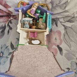 rapunzel mini playhouse figures great condition collect m23 or can post pls check my other items 😀
