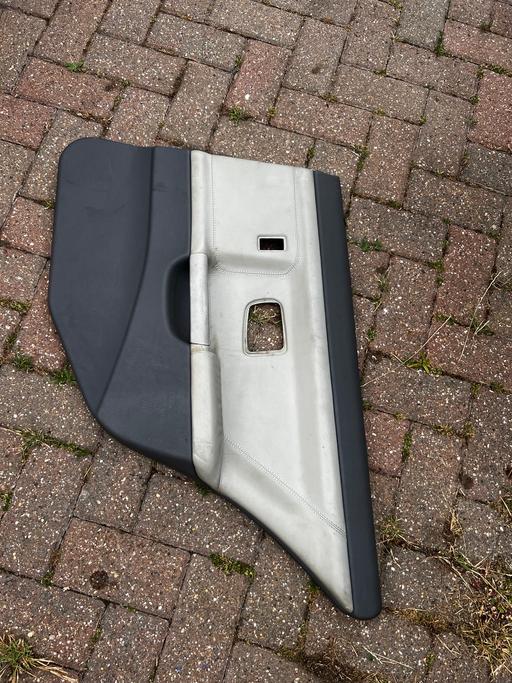 Vehicles Essex Castle Point - Photos for Bmw e36 osr door panel