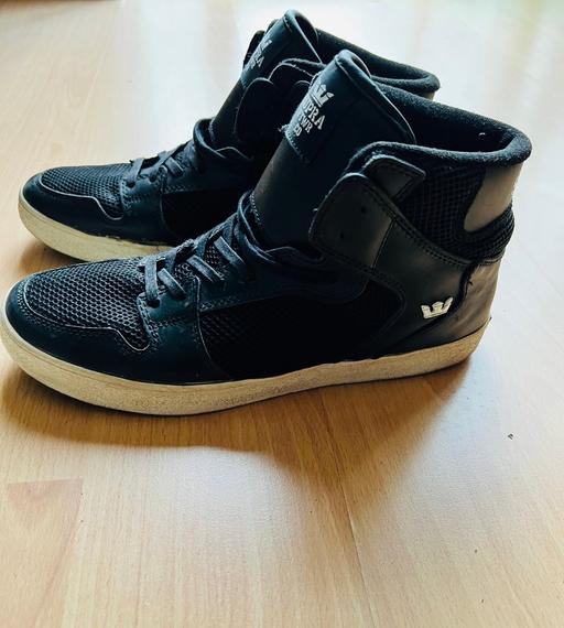 Buy & Sell East London Beckton - East London - Photos for Men’s high top trainers