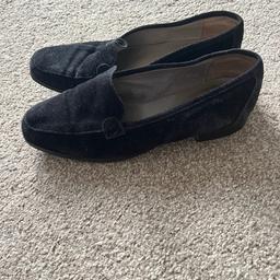 Hi and welcome to this gorgeous looking ladies Baronessa Franchetti Suede Loafers Shoes Size Uk 4.5 Eur 37.5 in very good condition thanks