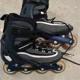 Kaum getragene Inline-Skates der Marke Rollerblade in Größe 41, fallen eher wie Größe 40 aus!