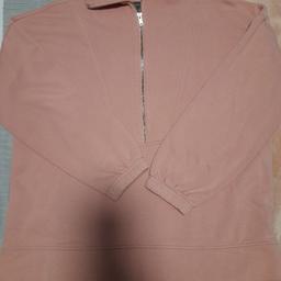 Pink oversized Sweater 
Primark Size Small (10/12)
Perfect Condition 
Smoke and pet free home