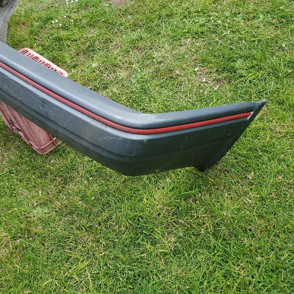 Ford escort rs turbo series 2 xr3i rear bumper grey with genuine red stripe,
just few scratches no cracks needs full refurb . ideal for a ford enthousiaste project .