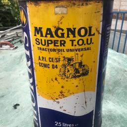 Used vintage Morris magnol  super t.o.u. 25 litres. Tractor oil universal drum. Ideal for tractor and motor vehicle collectors. Good condition for age and does have a couple of dents on one side as pictured which you may be able to get out.