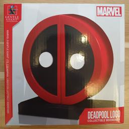 Gentle Giant Marvel Buchstütze Deadpool, limitiert auf 3000 Stück, hier Nr. 775

Preis inkl. Versand - leider keine Abholung möglich

Bezahlung:
-	Paypal (Family & Friends) sonst fallen Gebühren an
-	Überweisung

Privatverkauf, somit keine Gewährleistung und Garantie.