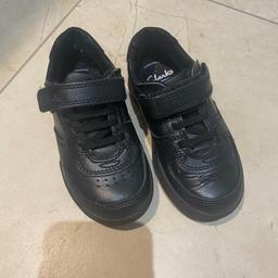 Clarks best sale size 7f