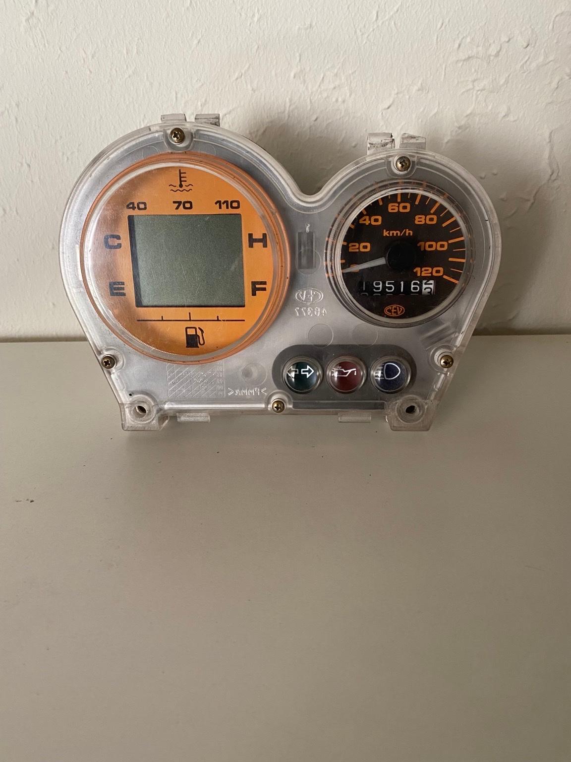 Yamaha Aerox Tacho mit Verkleidung in 64720 Michelstadt for €70.00 for