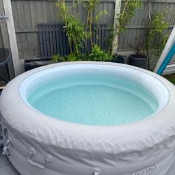 Layzspa 4-6 person
Only been used a few times.
Has pump and heater
One filter supplied with and chlorine tables
Also has under mat. They are £30 on there own. Some marks due to being on the grass once.

Cash on collection due to size of item.