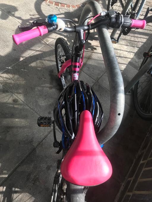 Buy & Sell East London Old Ford - East London - Photos for Bicycle pink girl 20 inch wheel