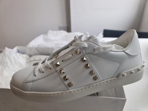 Buy & Sell East London Beckton - East London - Photos for Valentino Garavani Rockstud Untitled Size 9