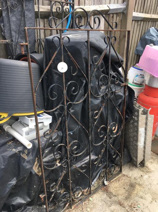 Buy & Sell East London - Photos for Metal Gate