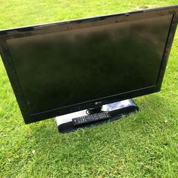 LG 32LE3300 Slim line Television with base stand.

Fault : Screen is broken.

Tv is in good cosmetic condition comes with power cord and base stand , no remote control

May be possible for some one to fix or strip for parts.

Item is sold as seen for spares or repairs

Cash on collection from near Ramada Park Hall Hotel, Goldthorn Park, Wolverhampton, WV4 5E*