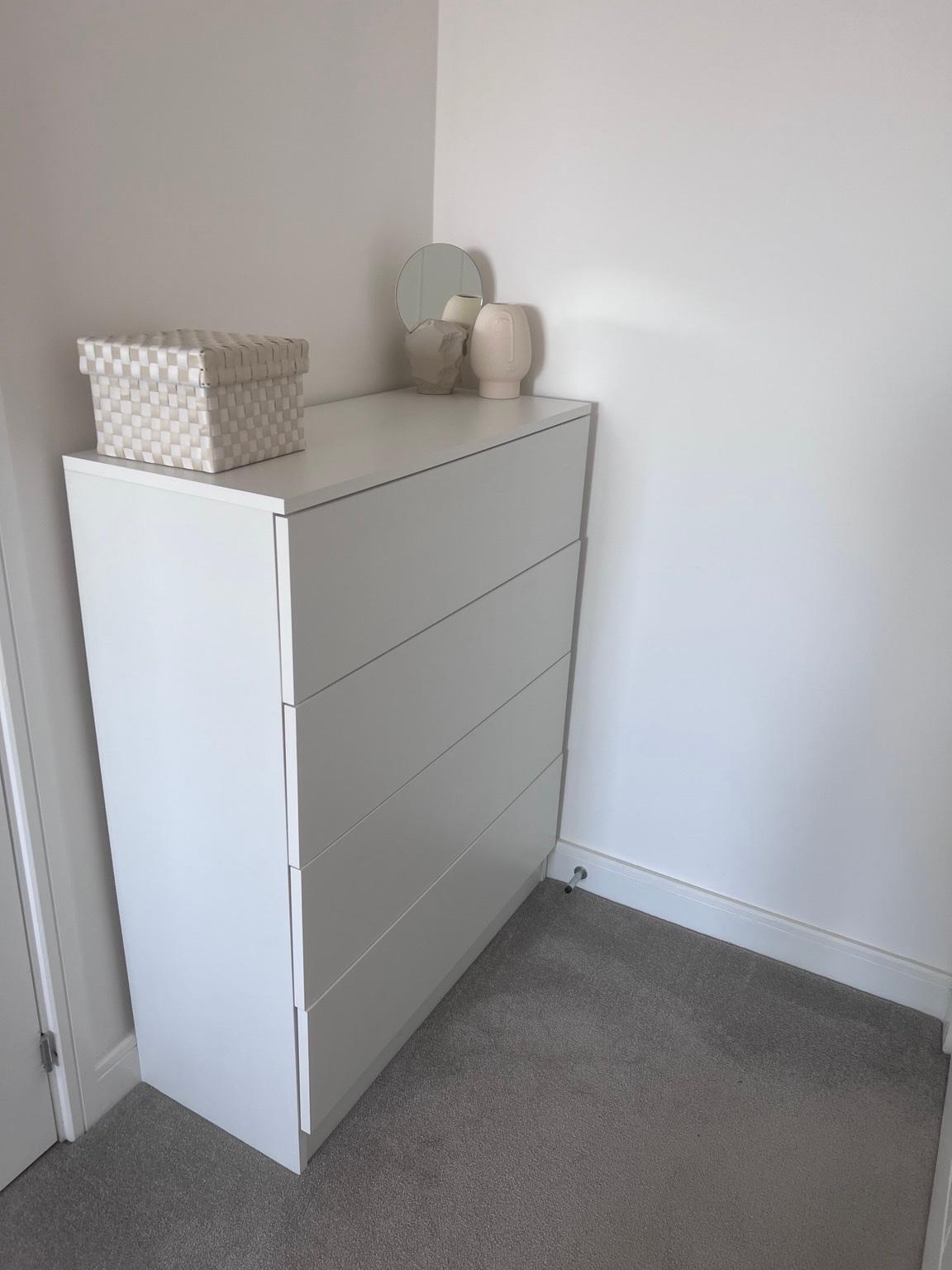 Chest of drawers for narrow space in N22 London for £100.00 for sale