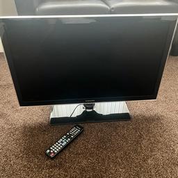 Excellent tv and with working remote.
32” with built in stand.
please no time waster or offers.
Can deliver locally for small fee.