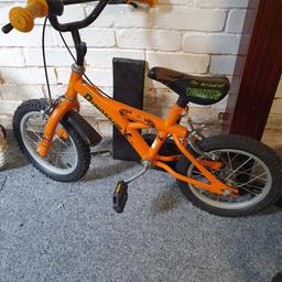 Kids Dinosaur bike in very good condition. suit boys or girls, approximately age 6-8 yrs, depending on child size, ability. No damage or rust etc, been in shed, not used much. collection please.
