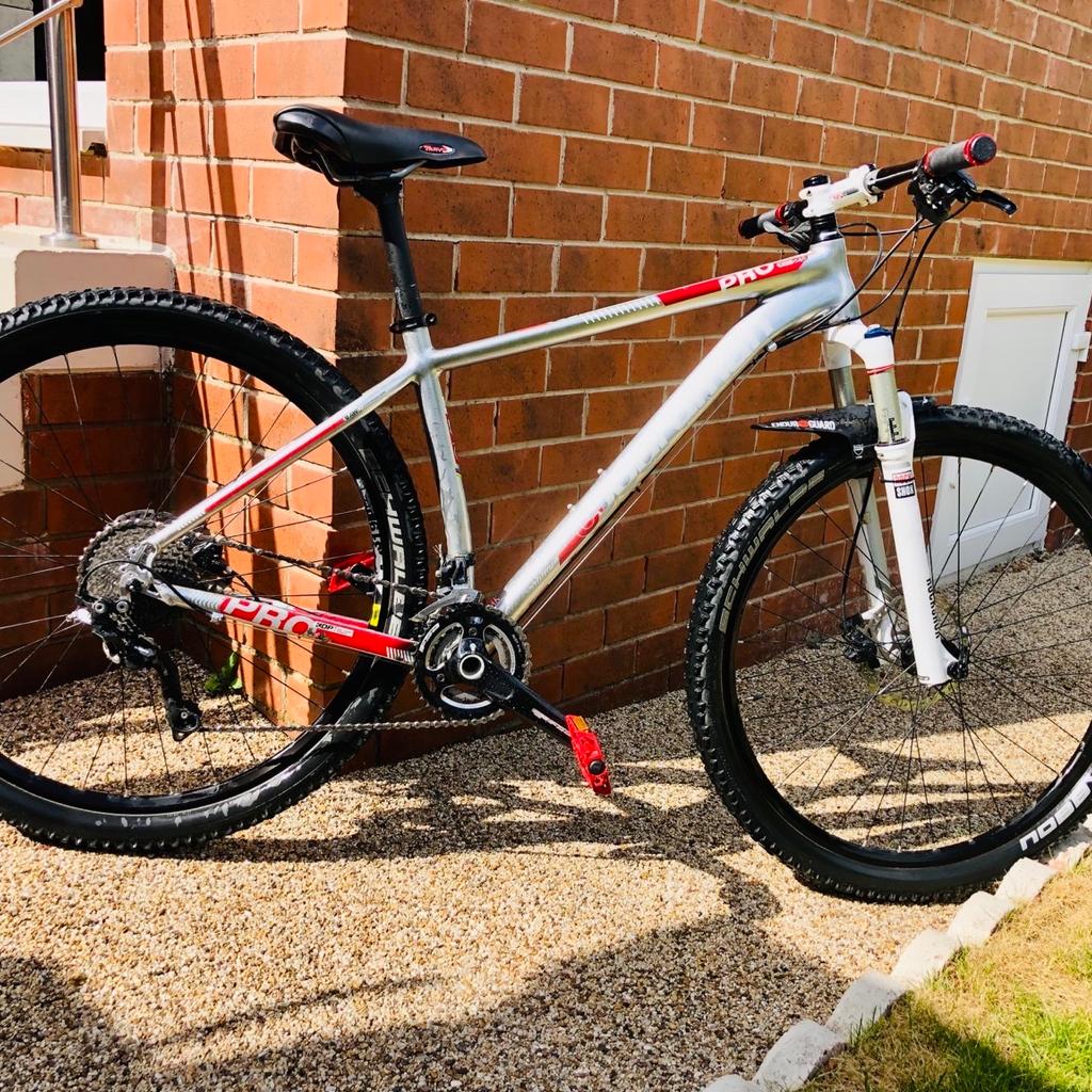 Mountain bikes
Hardtails
Full suspension

Only quality bikes NOT the carrero or voodoo

£350 to 850

I have plenty of MTB so ring 07973316564 for details and photos