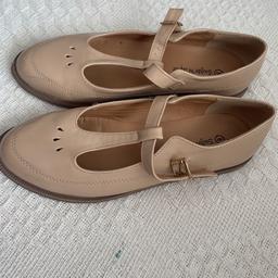 Sugar n spice nude flats like  new worn once size 5