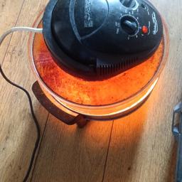 HALOGEN OVEN ECONOMY COOKING WITH EXTENDER RING WILL NEED A BIT OF A CLEAN AS BEEN IN SHED