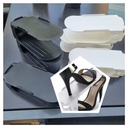 Schuhstapler/-organizer,
3x weiß,
3x schwarz,
alle zusammen 10€
Dreifach Höhenverstellbar!
Es wäre auch möglich alle 6 in 1 Farbe (alle weiß oder alle schwarz) zu bekommen!

#schuhorganizer
#schuhregal
#schuhe
#regal
#schuhaufbewahrung
#schuhbox
#pumps
#ordnung
#turnschuhe
#schuhstapler