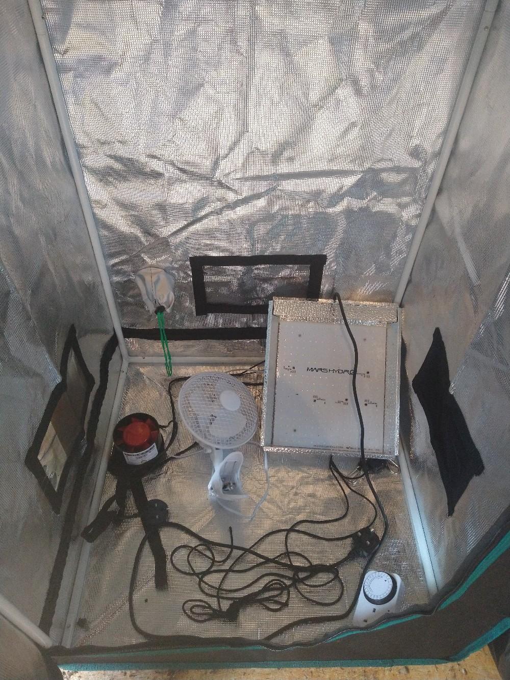 grow tent 70x70x160cm in B14 Birmingham for £85.00 for sale Shpock