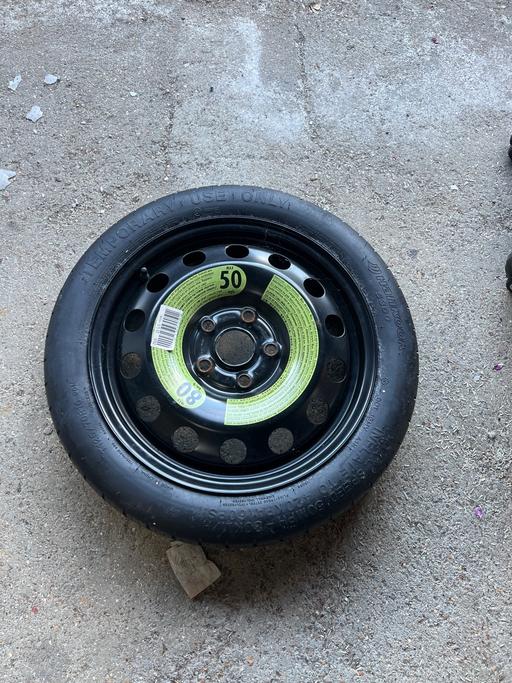 Vehicles West London Yeading - West London - Photos for Volkswagen golf spare tyre