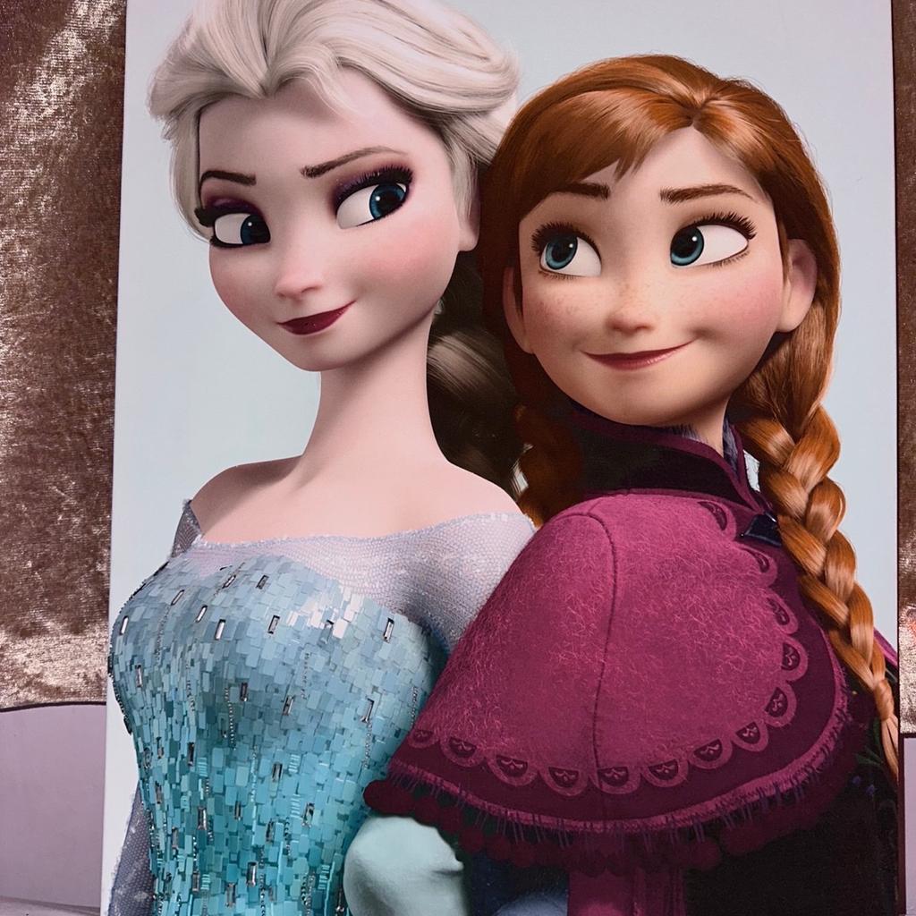 Large Elsa And Anna Canvas in L11 Liverpool für £ 1,00 zum Verkauf ...