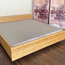Neues und unbenutztes Schwebendes Relax-Bett aus massivem Fichtenholz, natur lackiert, 40mm Holzstärke, ohne Lattenrost

Bei Interesse melden!