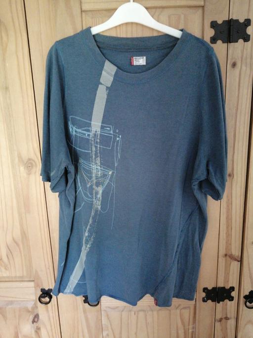 Buy & Sell South Yorkshire Doncaster - Photos for levi 'twisted style' tee shirt