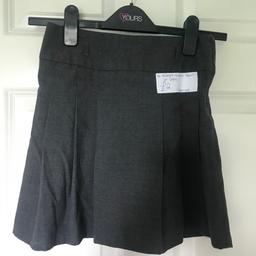 💥💥 OUR PRICE IS JUST £2 💥💥

Preloved girls school skirt in grey

Age: 8-9 years
Brand: George 
Condition: like new hardly used

All our preloved school uniform items have been washed in non bio, laundry cleanser & non bio napisan for peace of mind

Collection is available from the Bradford BD4/BD5 area off rooley lane (we have no shop)

Delivery available for fuel costs

We do post if postage costs are paid For

No Shpock wallet sorry
