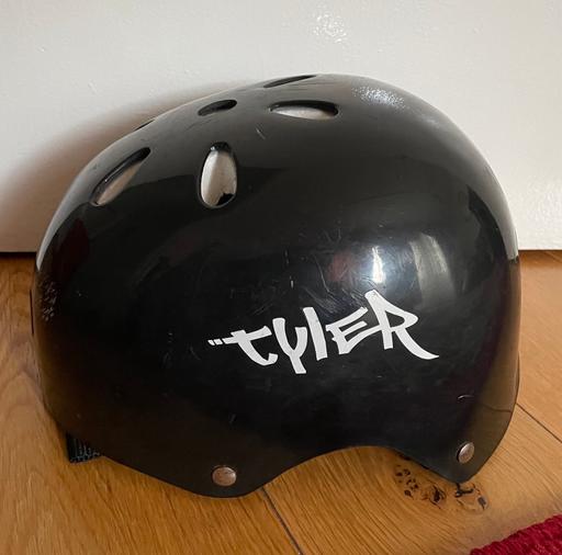 Buy & Sell East London Lower Clapton - East London - Photos for tYlER Helmet