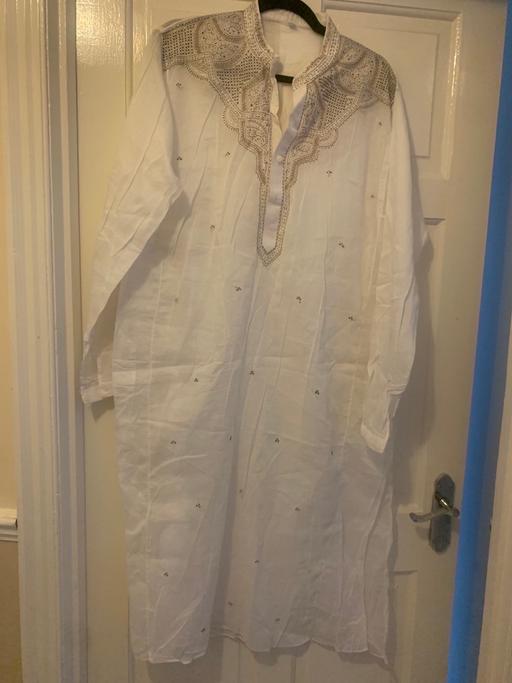 Buy & Sell Tower Hamlets East London - Photos for Cotton embroidered top