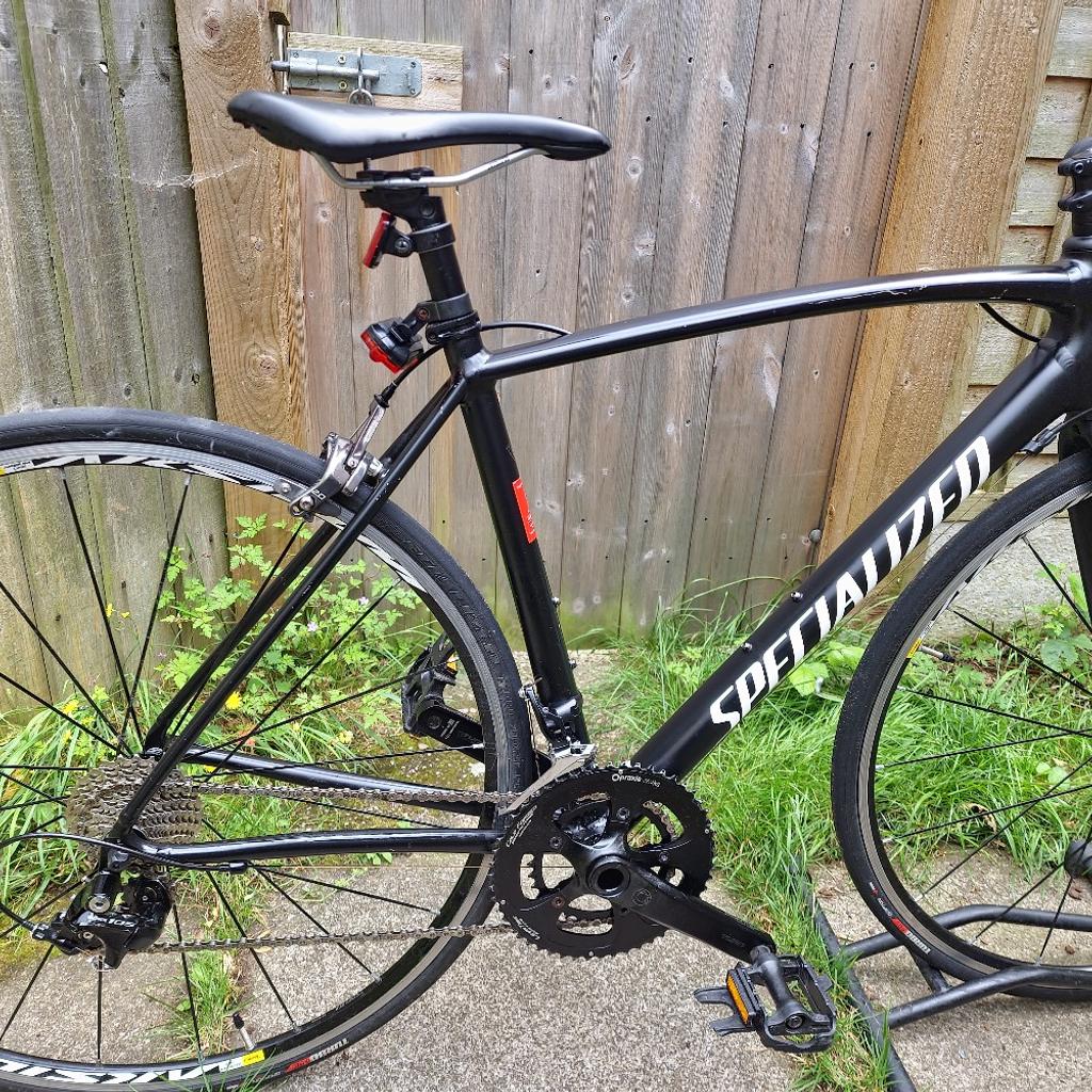 Specialized Allez E5 Elite Smartweld Road Bike 54CM.

54cm Frame Bike
22Speed (2x11 Shimano 105 groupset)
700cc (Mavic Aksium wheelset rr£225)
Specialized Axis 2.0 Rimbrakes
Praxis Turbo lever Crankset
Rear mounted led brake light
Really Light weight Framed bike

Great condition bike for its age,
Smooth fast sturdy bike
Extremely light Framed bike equivalent to the carbon fibre version

Smooth and efficient gearing throughout the groupset

Wheels run true
Internal and external cable routing

Few cable rub scratches as shown in photos this doesn't alter the riding experience!

Ready to ride away!

£645
Cash Or bank transfer on collection
No posting
No couriers
No scammers
No time wasters
Can deliver locally for a small additional fee
Testing/viewing welcomed and encouraged
07444205624 to arrange

Thank you for viewing my item please take a minute to look at my other items thank you!!