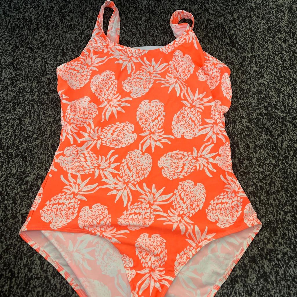 Swim costume in DY4 Sandwell für 2,00 £ zum Verkauf Shpock DE