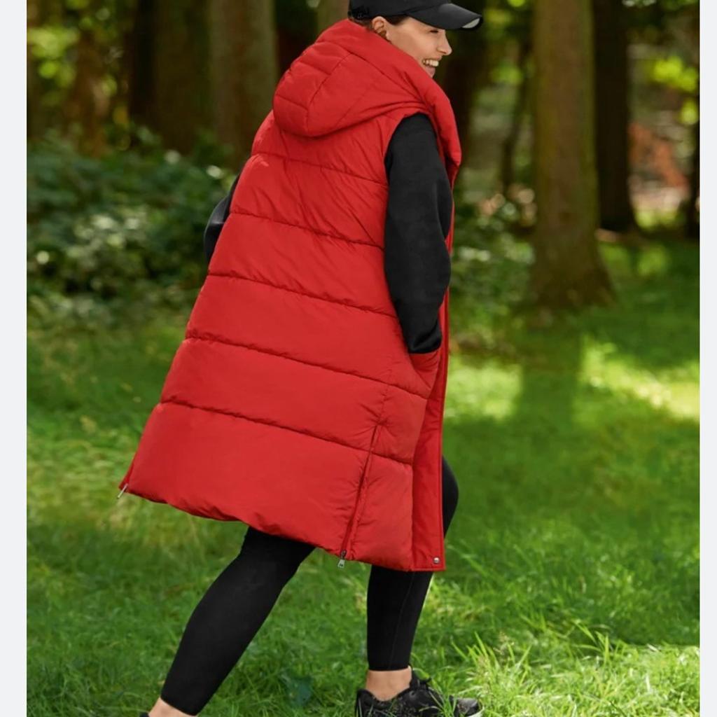 Emma Willis sold out everywhere
brand new red gilet @ Next
with tags in packaging - as new as can be

size 12 Tall
so extra longer length

ALL ITEMS FROM A SMOKE PET AND ODOUR FREE HOME
CHECK OUT MY OTHER LISTINGS LOADS FOR SALE - ALSO ON FACEBOOK WITH OVER 800 LISTINGS