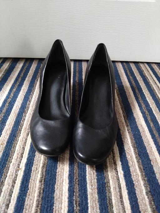 Buy & Sell Derbyshire Erewash - Photos for Clarks shoes size 5