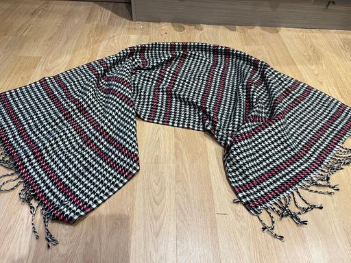 Buy & Sell Windsor and Maidenhead Old Windsor - Windsor and Maidenhead - Photos for George/asda thick scarf,