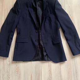 Hugo Boss Anzug Jacke
Dunkel Blau
2x getragen
Versand möglich