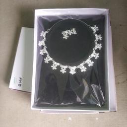 Brand new with box pack beautiful necklace with earrings perfect for parties, wedding and other occasions.