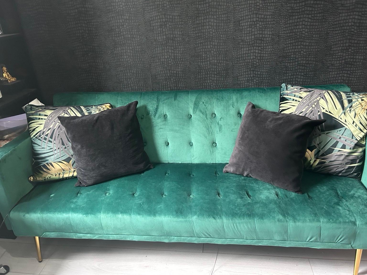 Emerald green crushed velvet sofa bed in M11 Manchester for £100.00 for