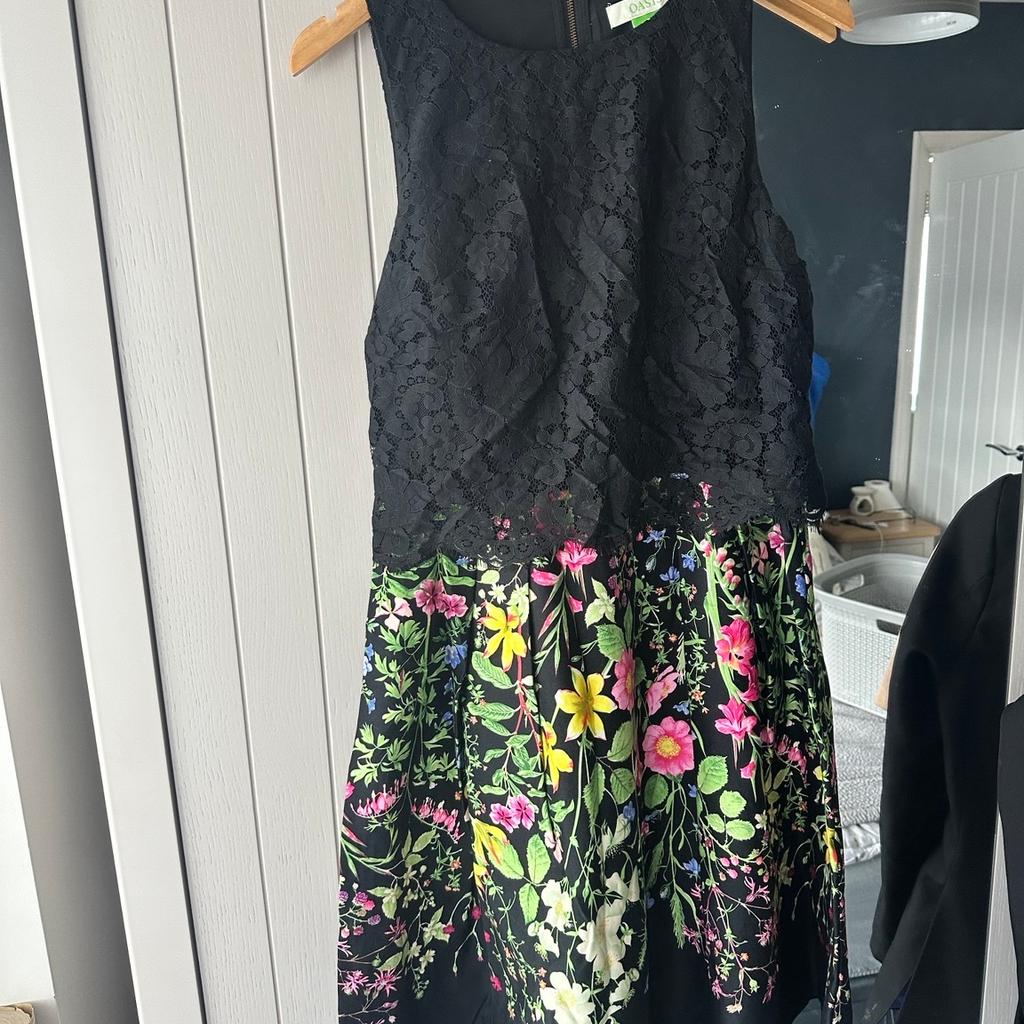 Like new oasis dress size 12 in excellent condition ideal for weddings