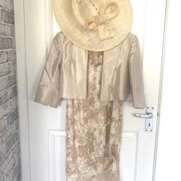 John Charles 26003 RRP £835 in perfect condition!
From their Spring Summer 2016 collection.

A stylish Mother of the Bride and Mother of the Groom dress in Antique Gold with a matching jacket and hat.