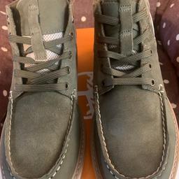 As the title says there a lovely pair of timberland boots in an olive green, there a very light weight boot and nice and soft suede material.

Collection Only
Thank You..