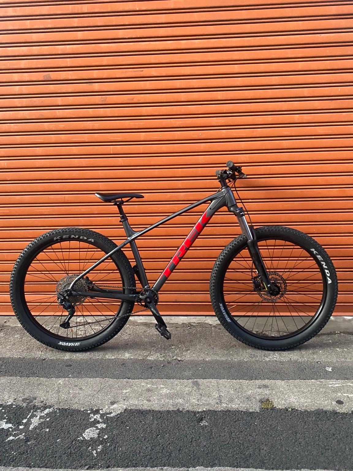 Trek Roscoe 6 mountain bike in B6 Birmingham for £495.00 for sale Shpock